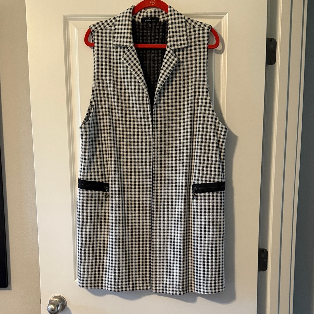 Classic Black and White Checkered Women's Vest